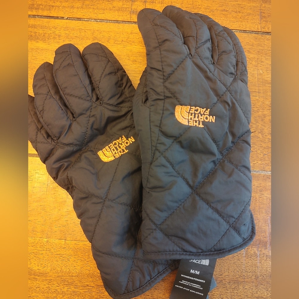 The North Face Black Quilted Gloves